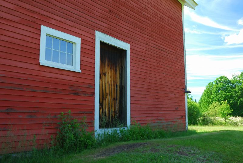 Wood Barn Siding Installation in Yulee, FL
